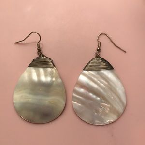 Pearl Earrings w/ Gold Detailing